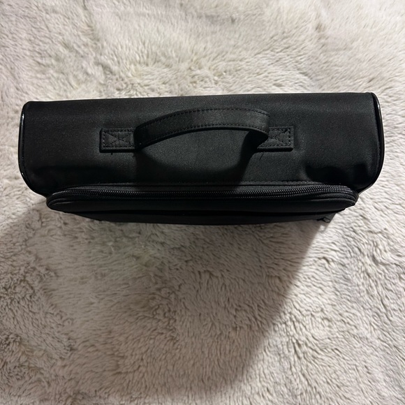 Chanel Black Makeup/Toiletry Bag - Picture 4 of 16